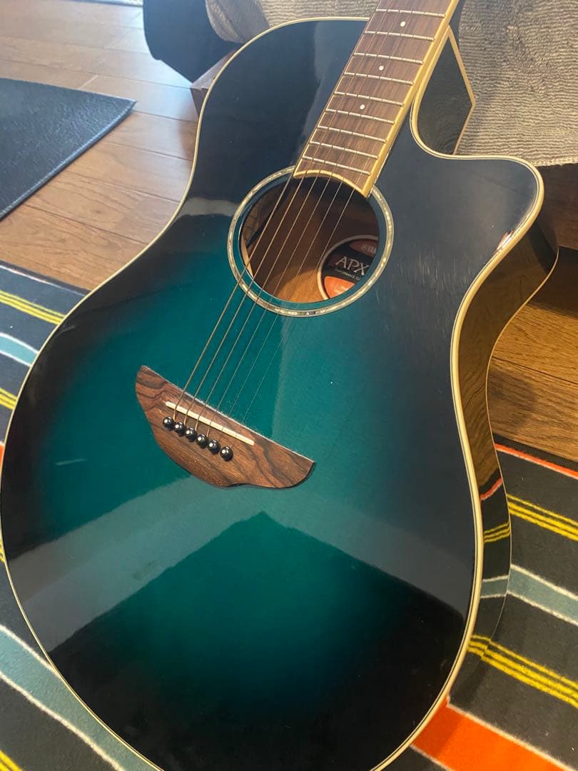 Yamaha APX600 ブルーバースト