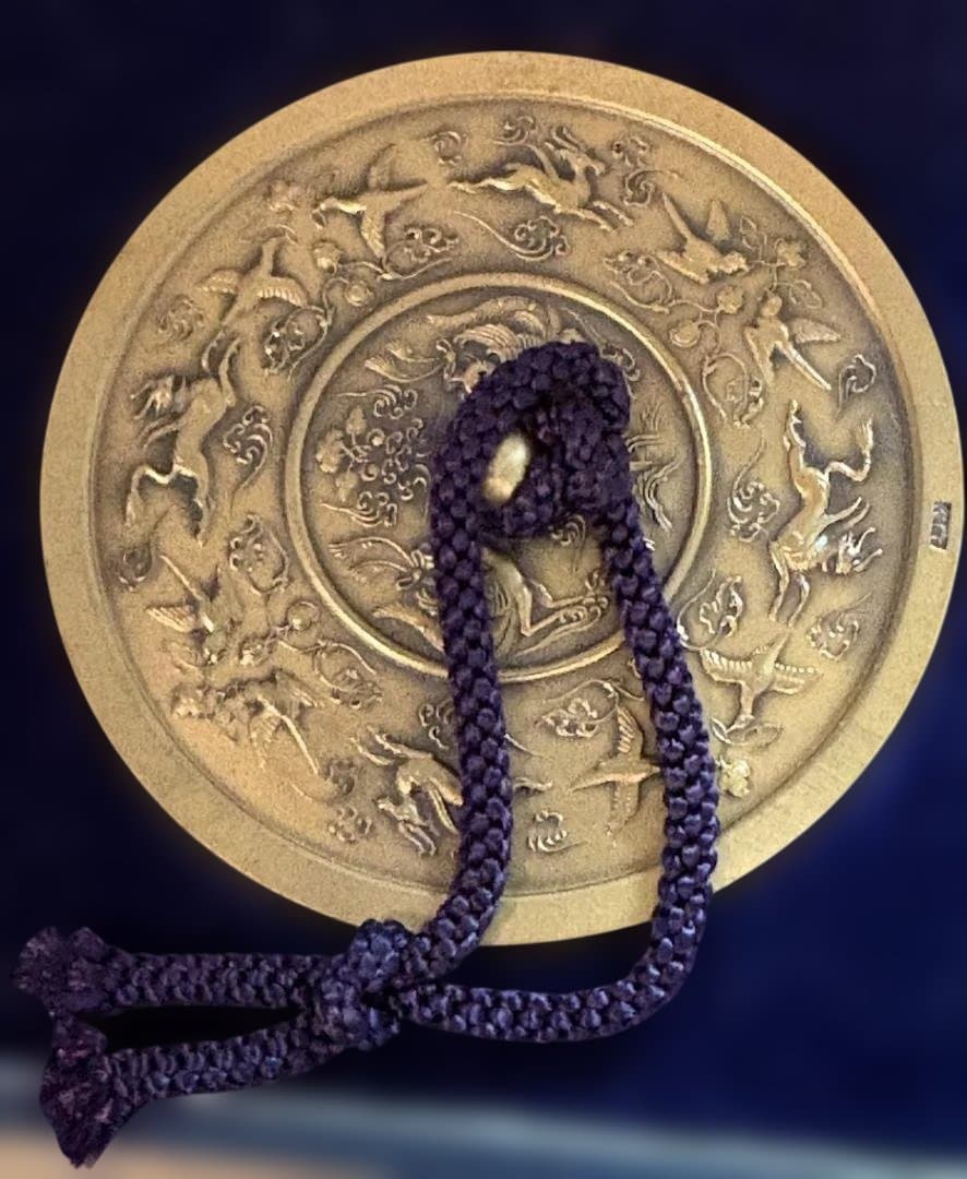 造幣局製 古鏡文鎮 鳥獣文様 桐箱・説明書付 正倉院モチーフ