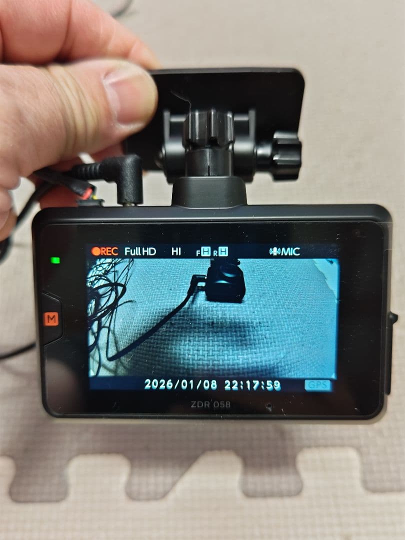 COMTEC ZDR-058 前後カメラドライブレコーダー配線付き。