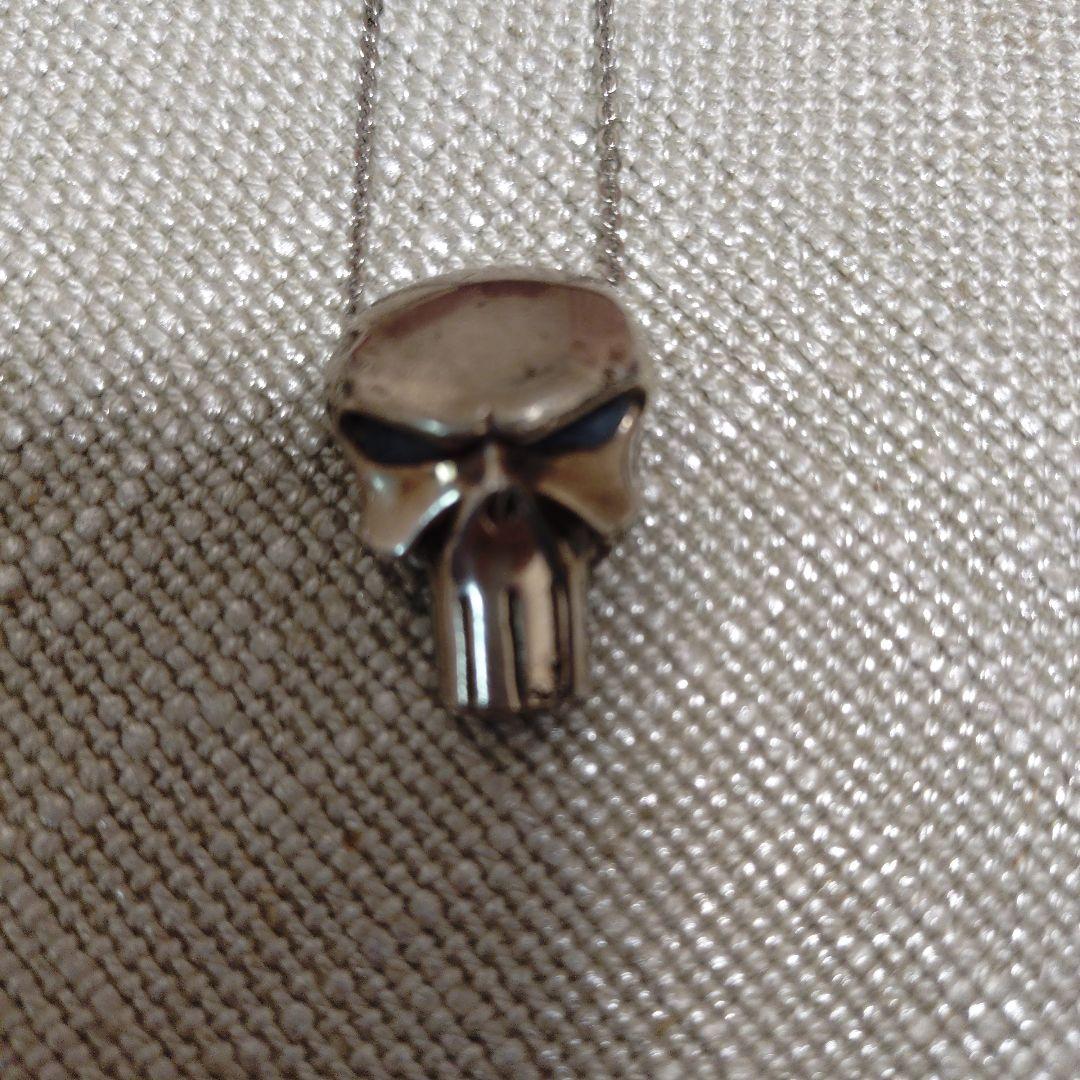 パニッシャー　ネックレストップ　MARVEL