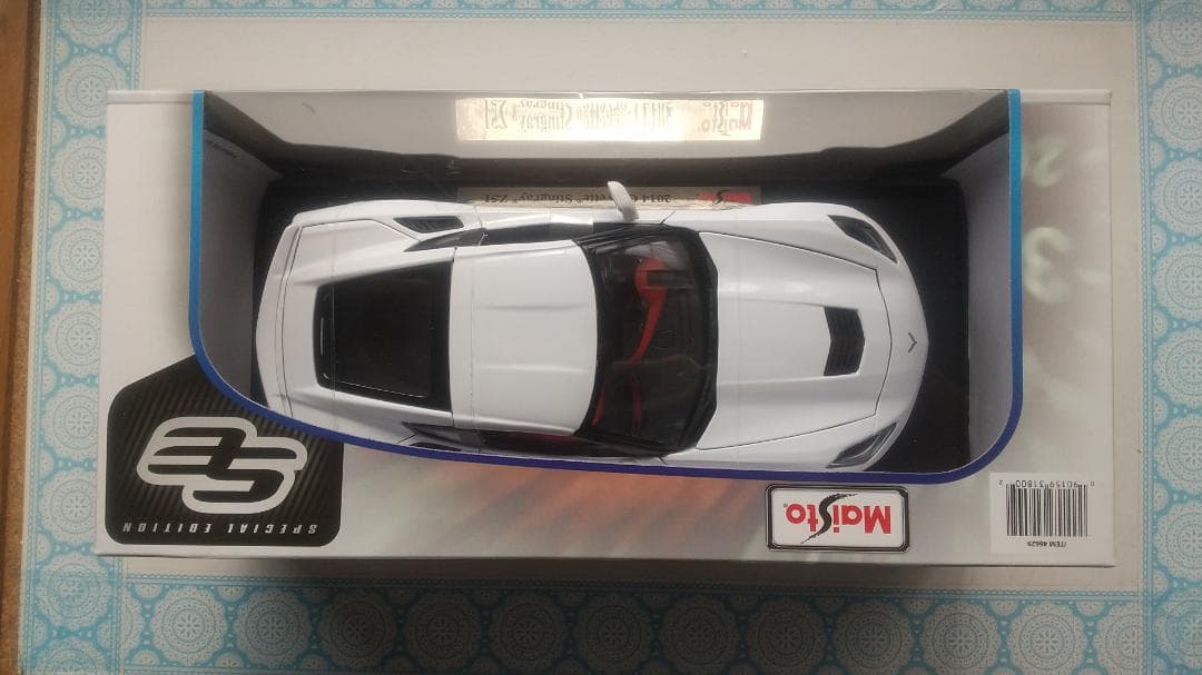 Maistoコルベットスティングレイ 1/18【新品】