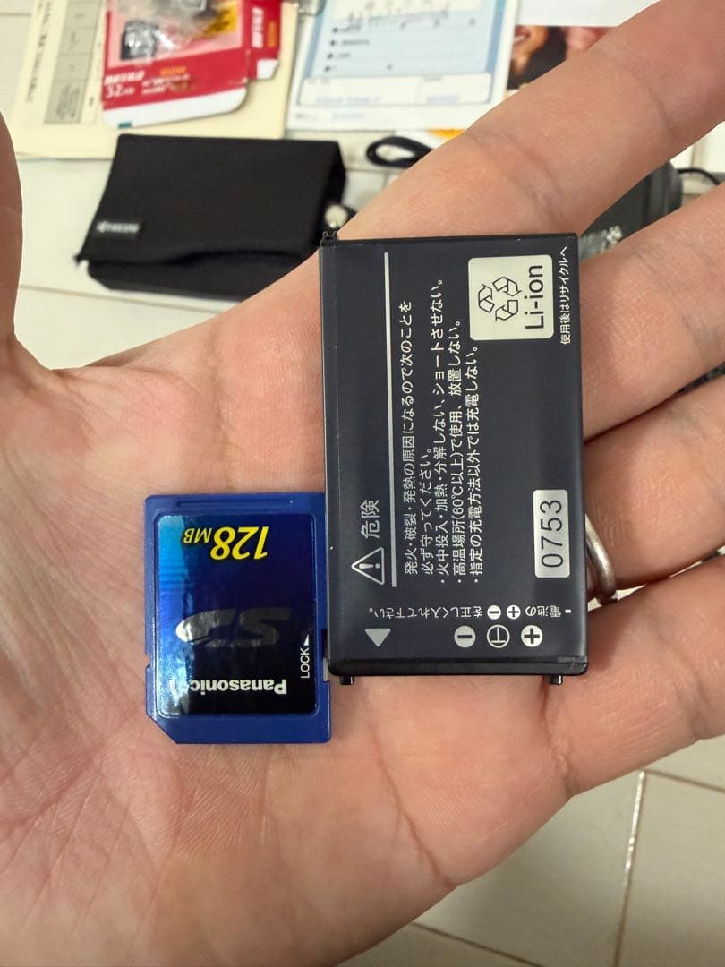 KYOCERA Finecam SL400R 本体と付属品