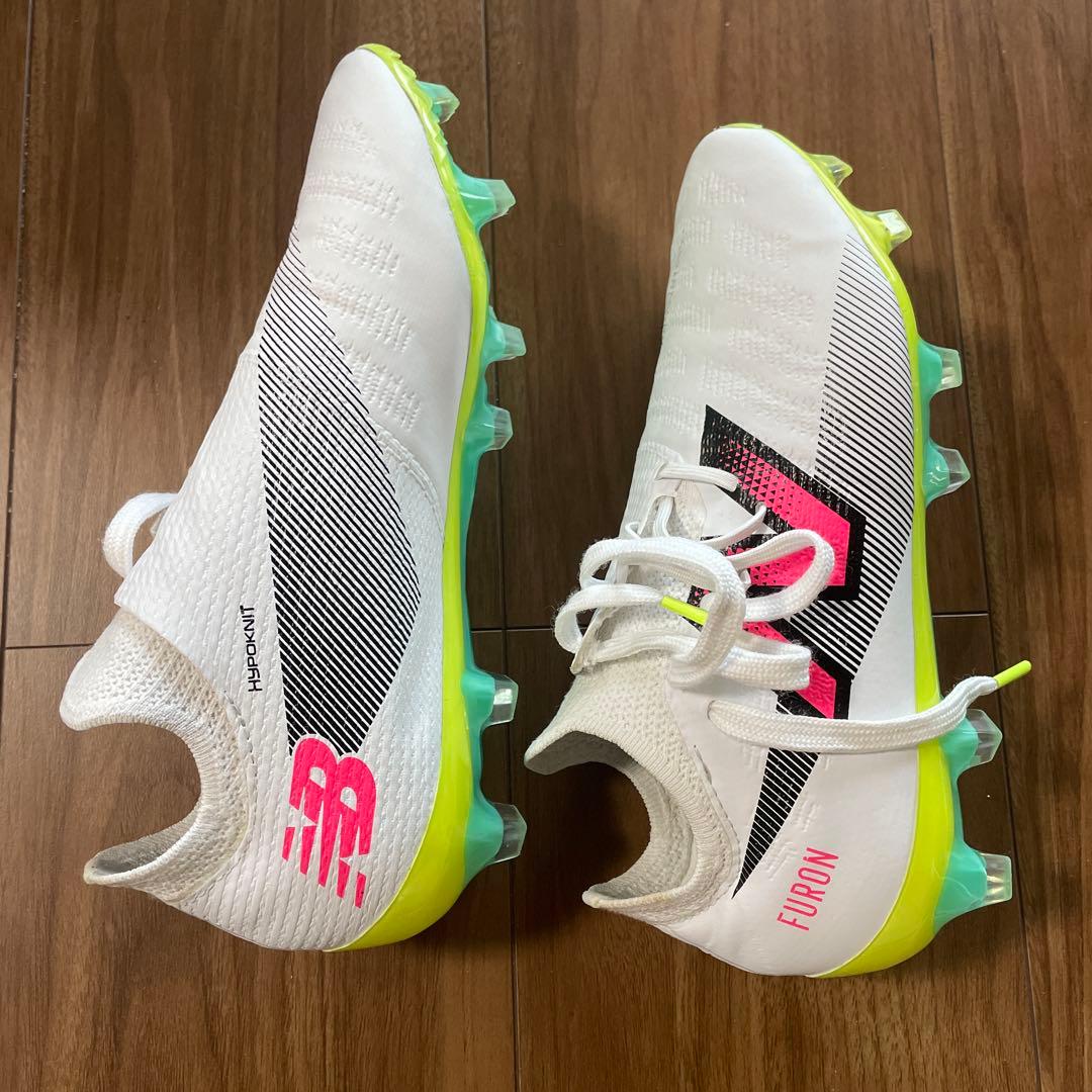 最終お値下げ！New Balance Furon サッカースパイク