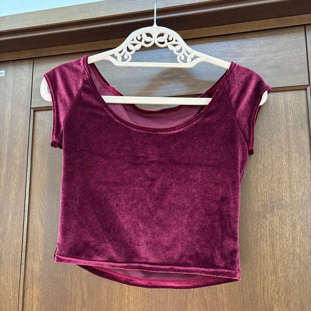 unoa ベロア生地 トップス