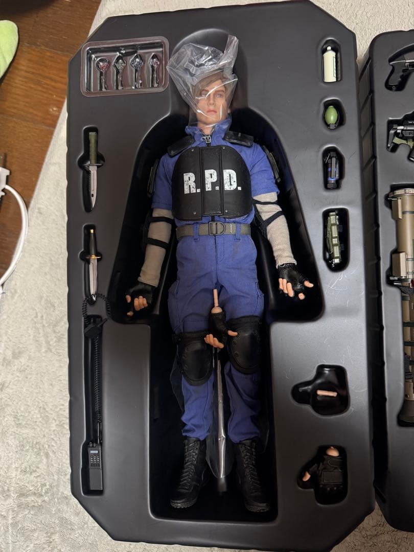 ダムトイズ BIOHAZARD RE:2 レオン S.ケネディ フィギュア