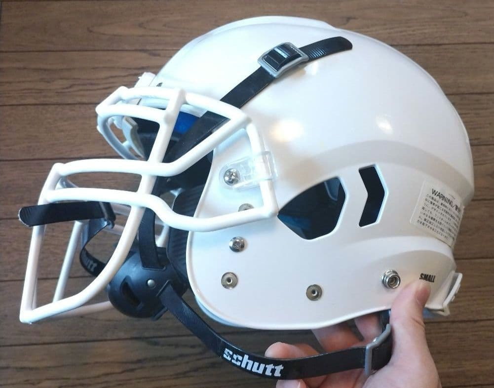 Schutt アメリカンフットボールヘルメット 小サイズ ホワイト