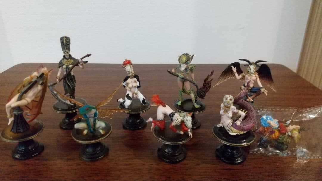 デモンズクロニクルⅪ 　フィギュア　８種