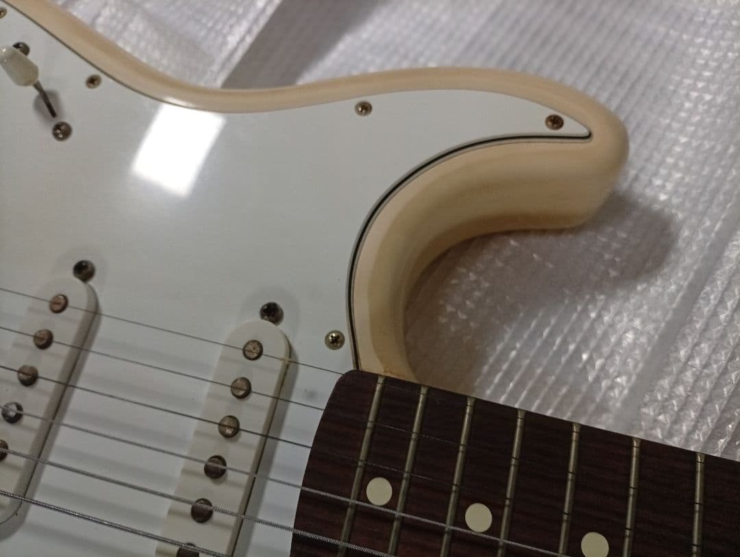 フェンダー メキシコ　ストラトキャスター レフティ　エレキギター