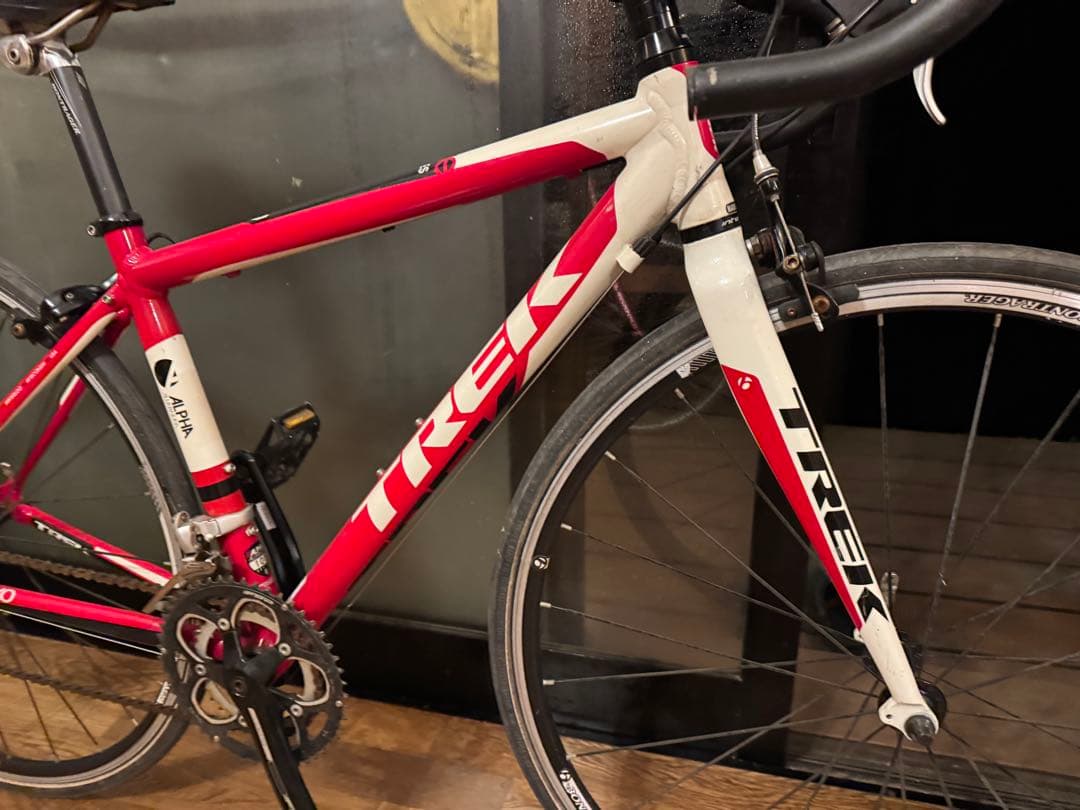 【埼玉】TREK ロードバイク 700c レッド/ホワイト