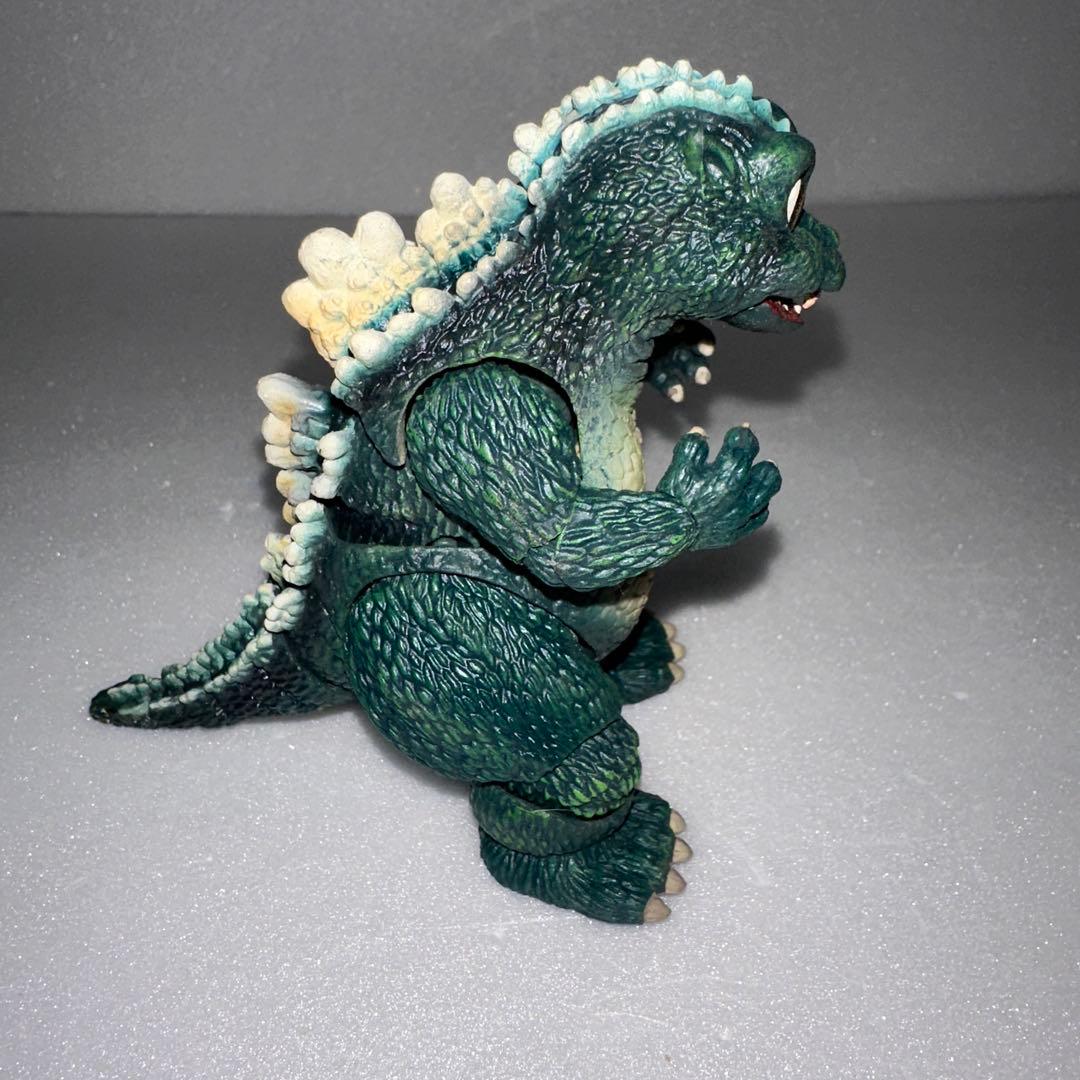 S.H.MonsterArts リトルゴジラ フィギュア