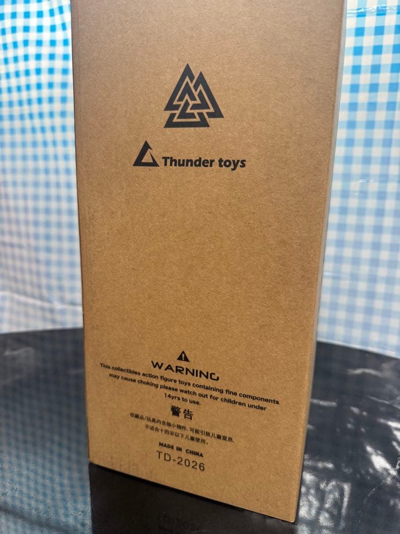 新品 フィギュア ヴァルキリー & ペガサス アベンジャーズ