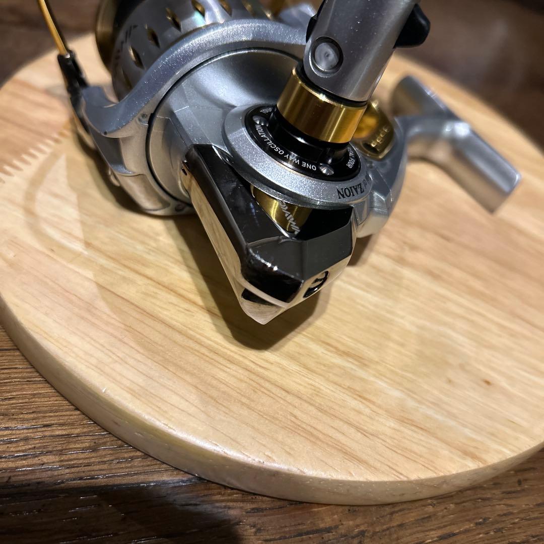 IMPULT 2500LBD スピニングリール　正月特価！！お値下げしました！