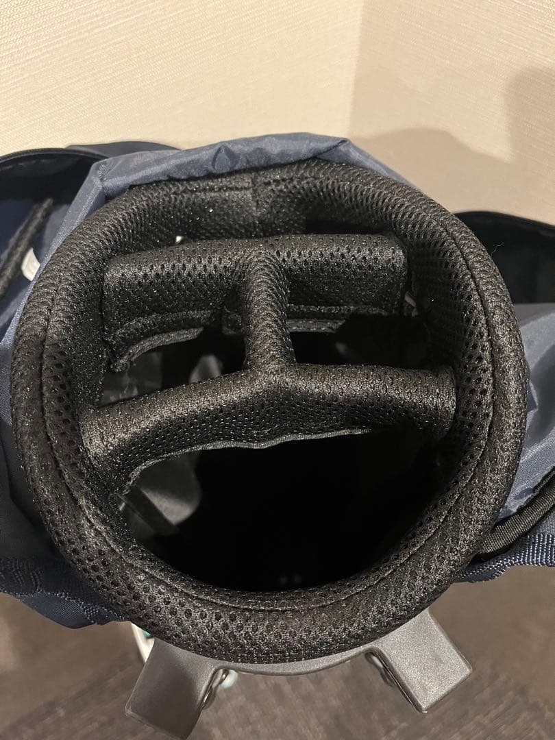 クランク　スタンド型キャディバッグ➕ボールポーチ(距離計入れ)➕フック付きタオル