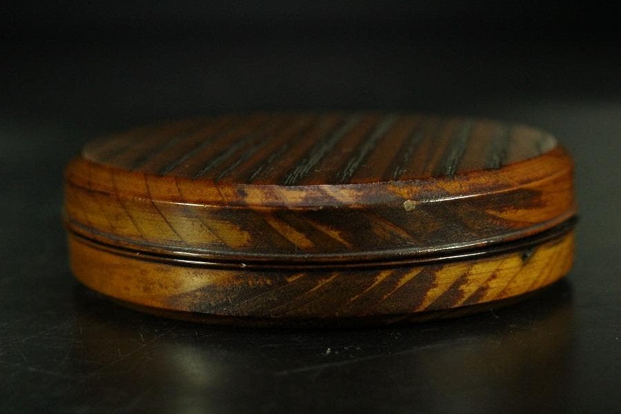 古上野 三足 香炉 黄楊木彫刻火屋 台 香合付(K-A812)