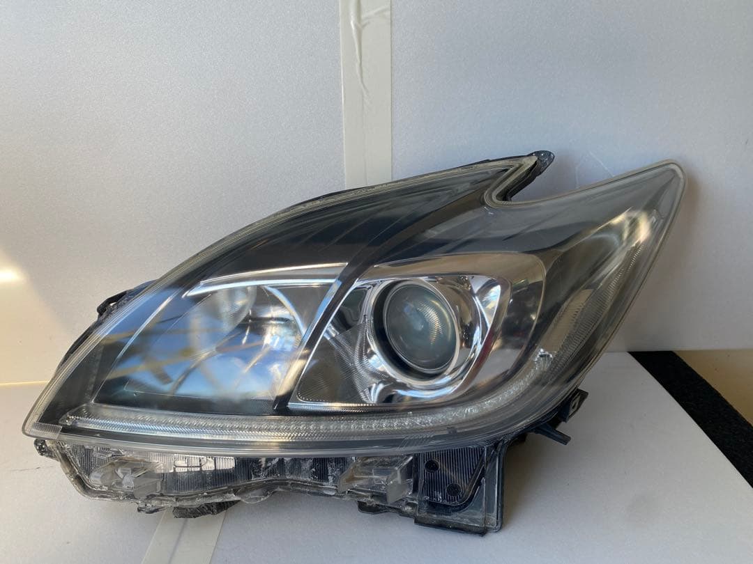 プリウス 30系 前期 純正HID ヘッドライト 左右セット