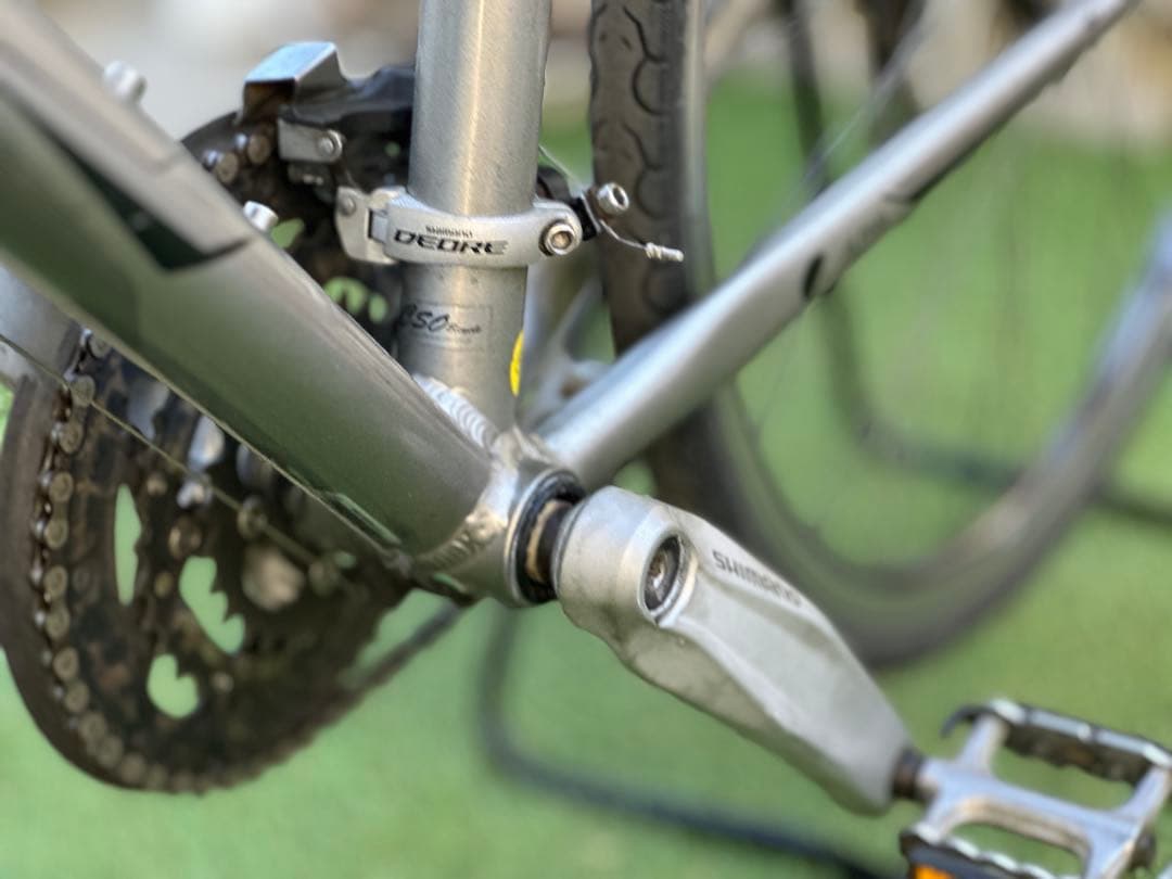 TREK 7.3FX クロスバイク（Deore/LX搭載・直接引取限定）