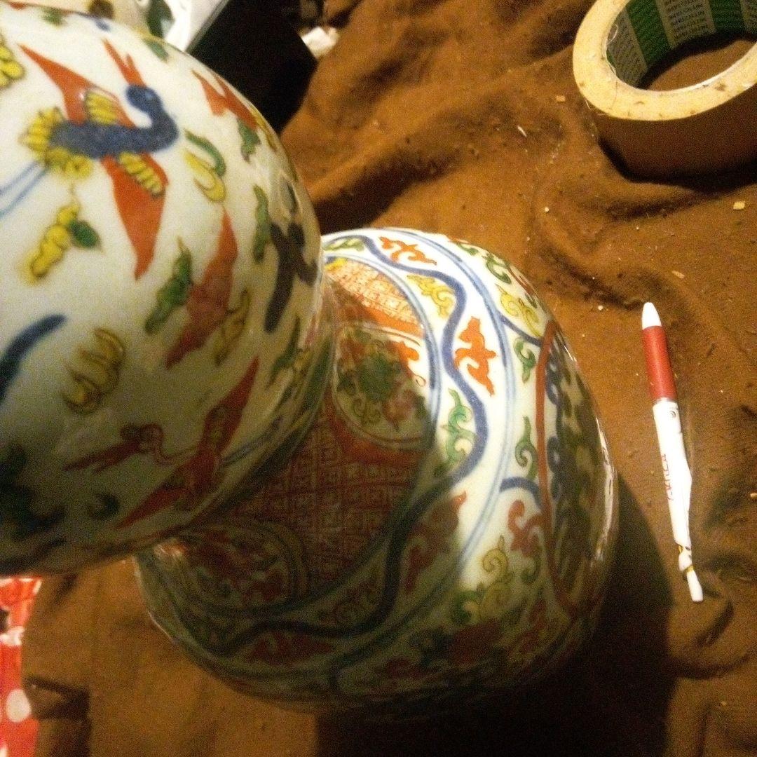 中国陶磁器　明萬歴赤絵　蓋付き壺