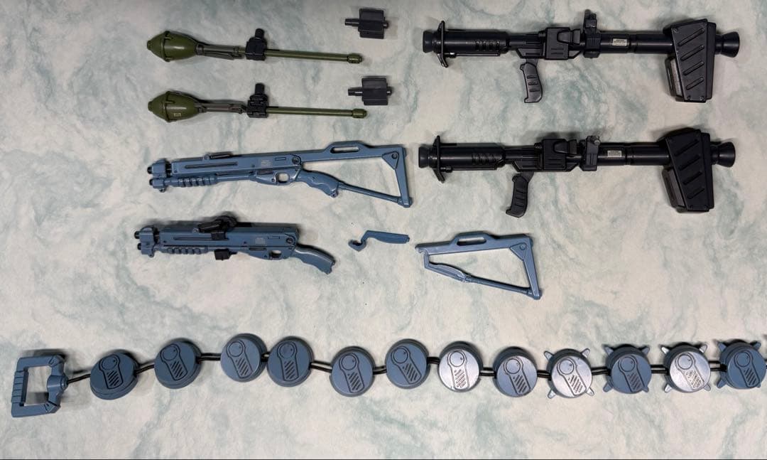 ガンプラMG/MS-18E ケンプファー　塗装済み完成品