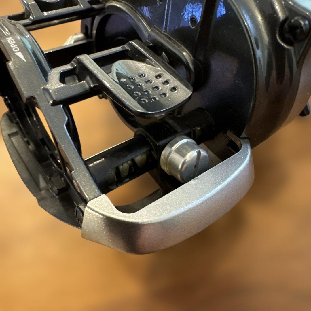 シマノ 13メタニウム HG 右 ベイトリール