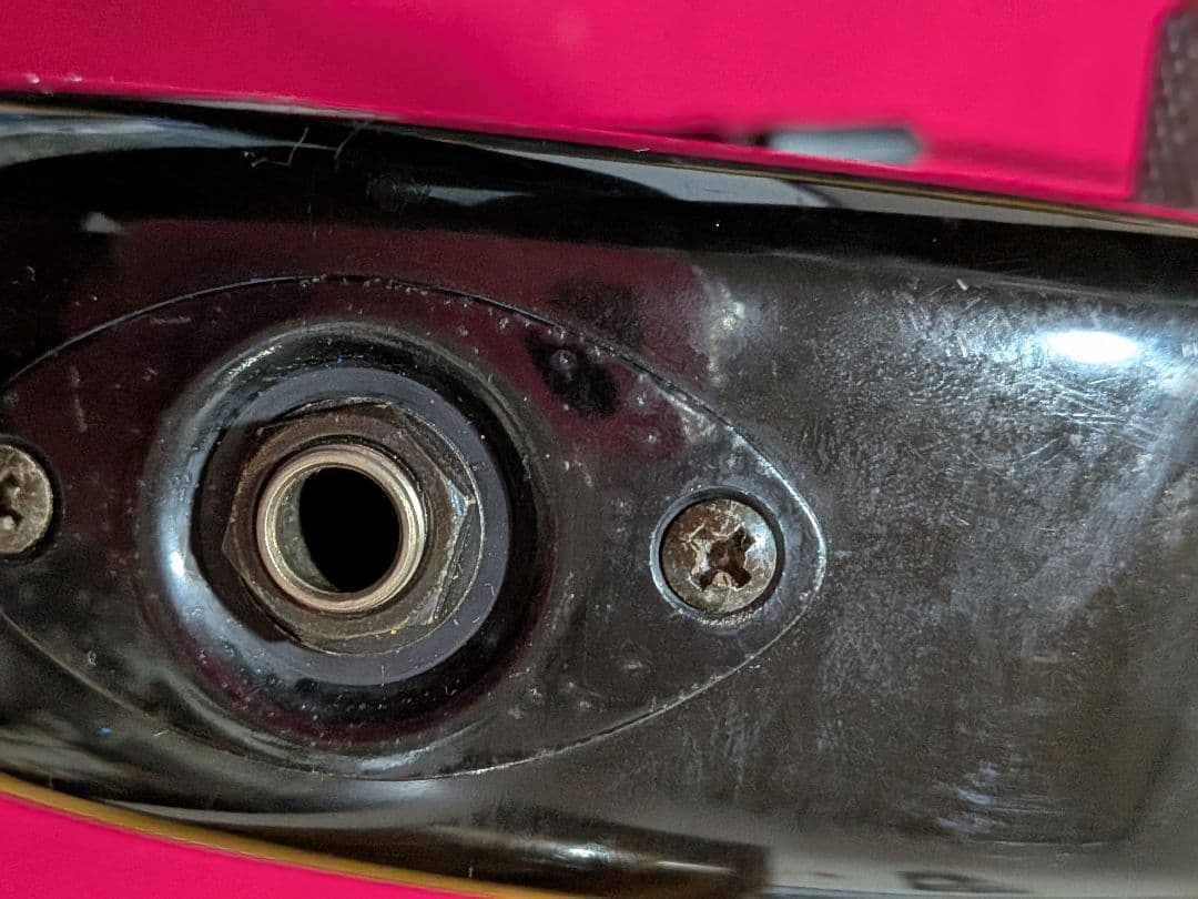 Ibanez ブラックエレキギター縄あり ギターケース付き