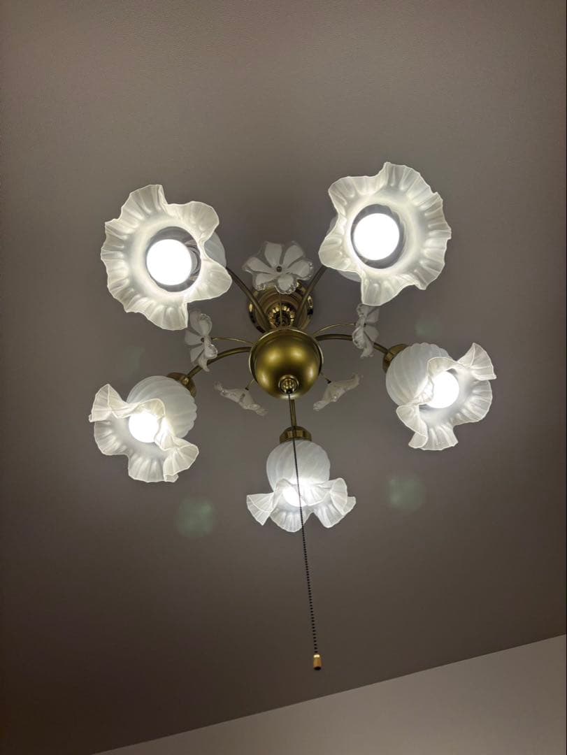 キシマ アンティーク 照明 シャンデリア　5灯　高級感 ゴールド