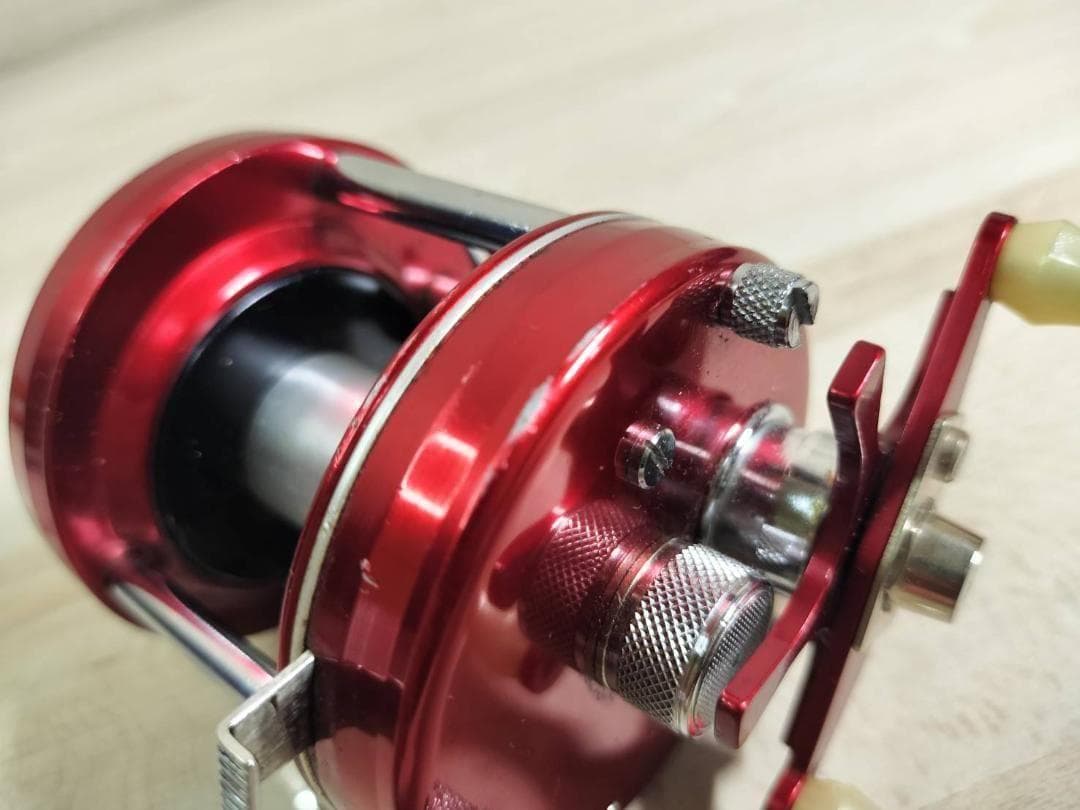 masaABU GARCIA アブ アンバサダー 5000　4ネジ