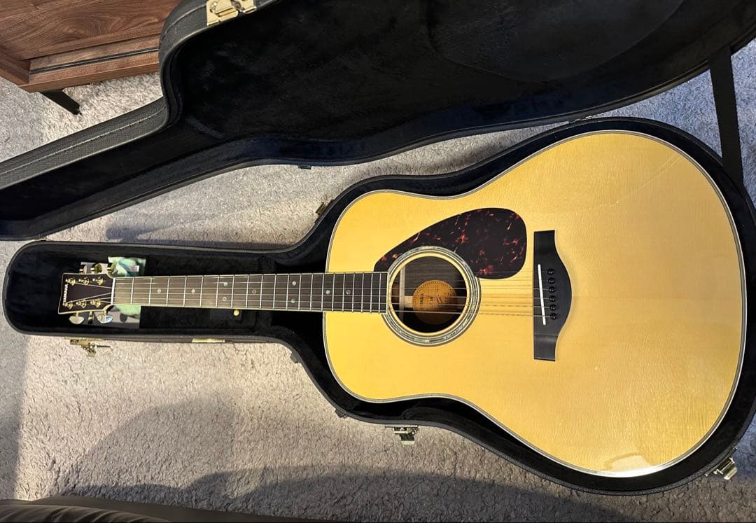 YAMAHA LL16 ARE アコースティックギター （ハードケース付き）
