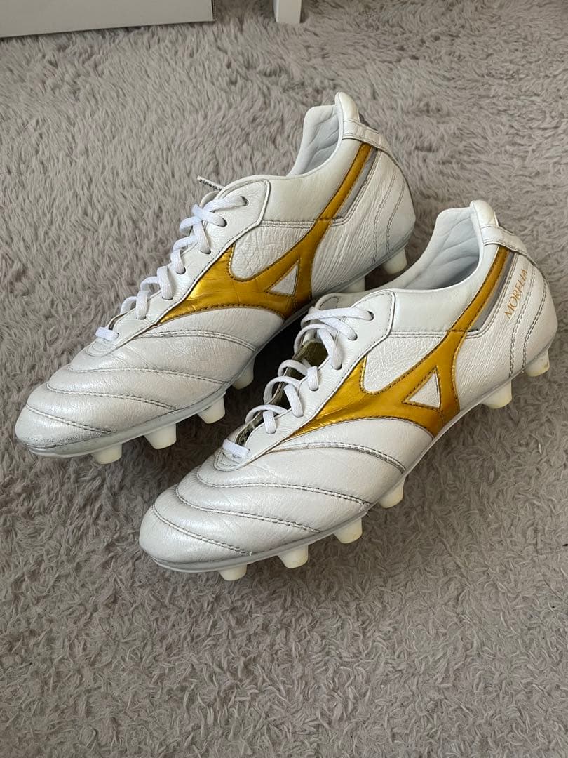サッカースパイク　ミズノ　モレリア2JAPAN ビクトリーゴールド