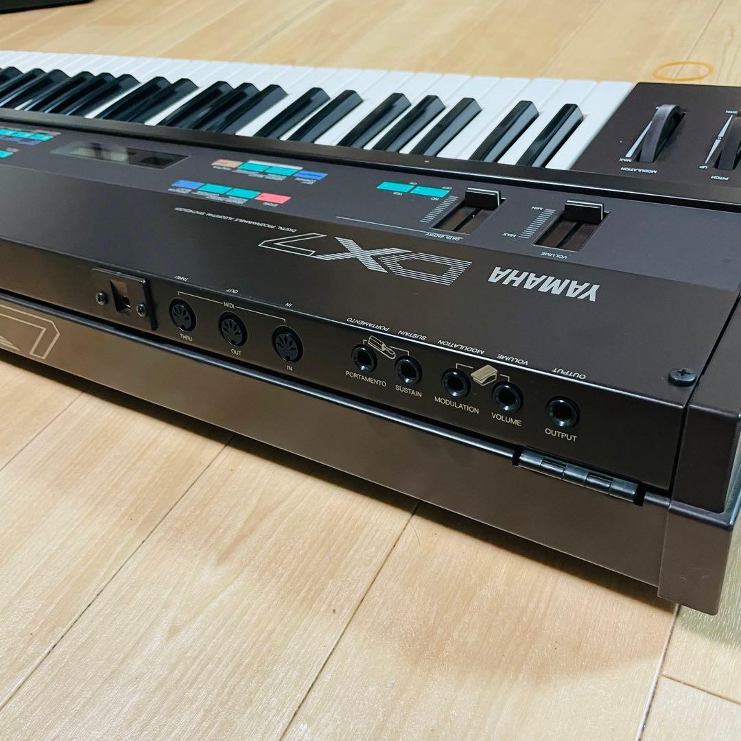 YAMAHA DX7 ヤマハ　シンセサイザー