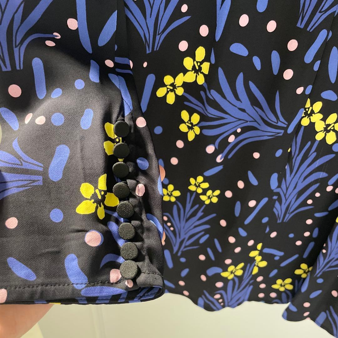 SelfPortrait花柄バックオープン ミニワンピース