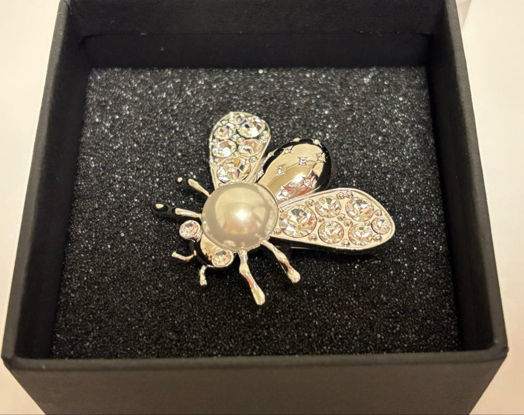 René シルバー 蜂型ブローチ