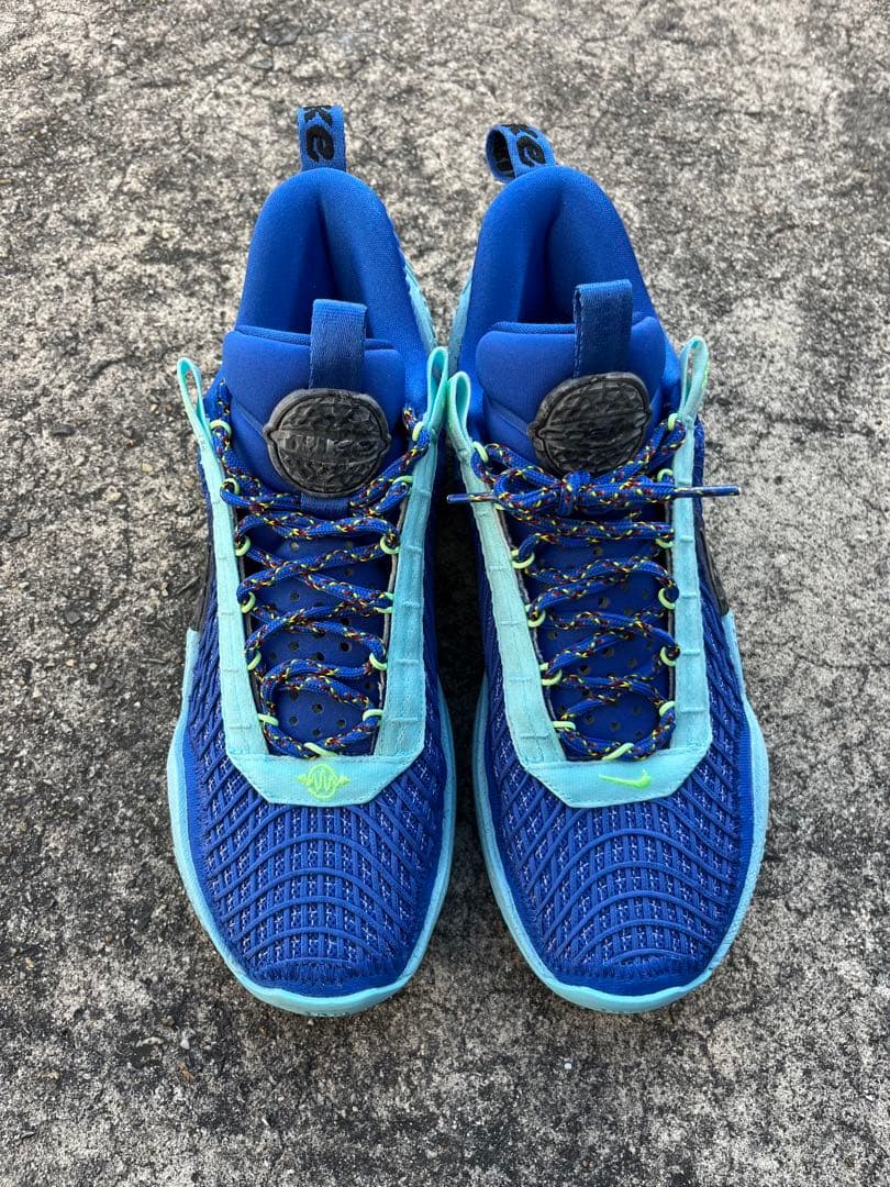 ナイキ コズミック ユニティCOSMIC UNITY TB 28cm