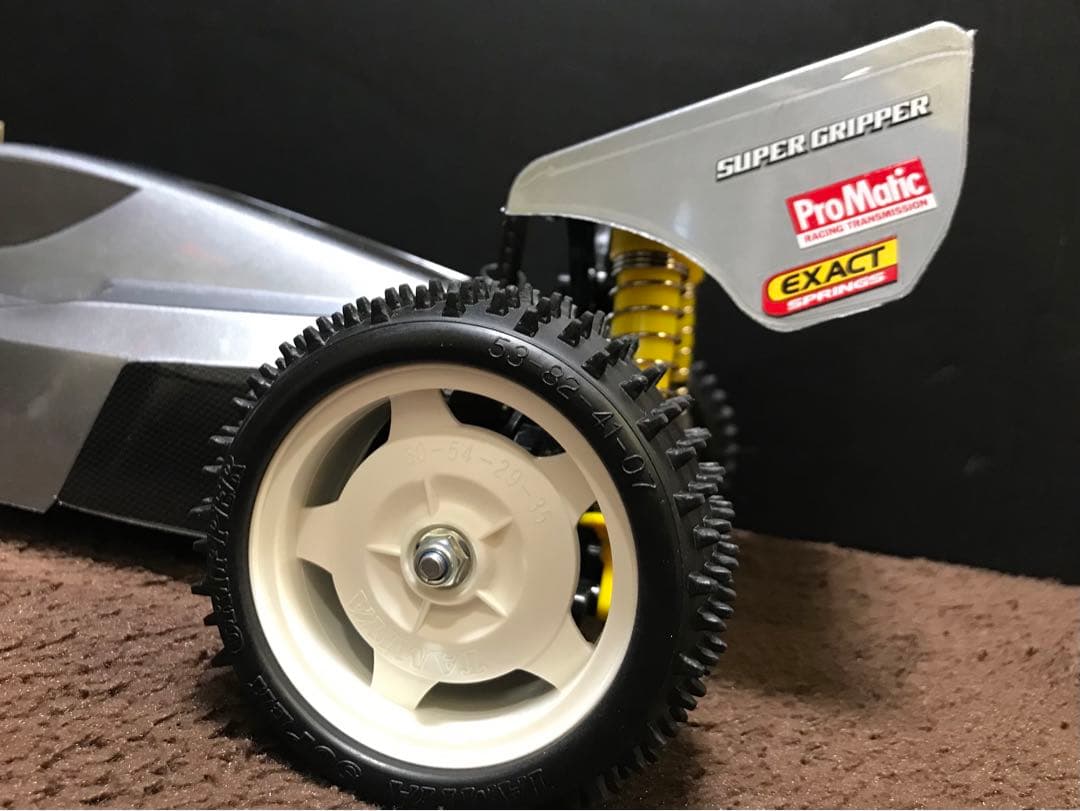 タミヤTT02B 4WDバギー