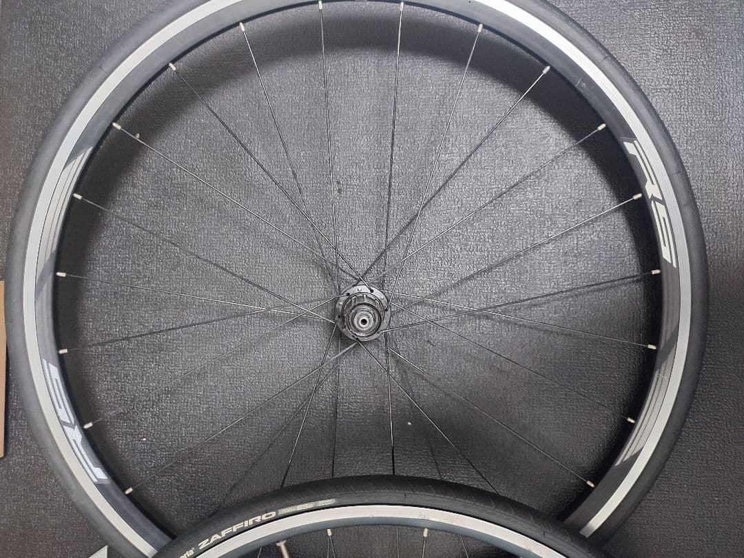 シマノ ホイール 700c WH RS 010　タイヤ付き