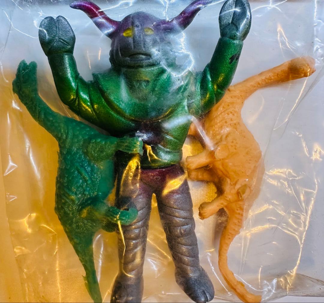 当時物　レッドバロン ビッグバイソン ミニソフビ