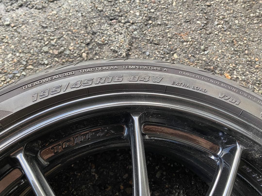 WedsSport TC105X 16×7J +43 タイヤ付(前後サイズ違い)