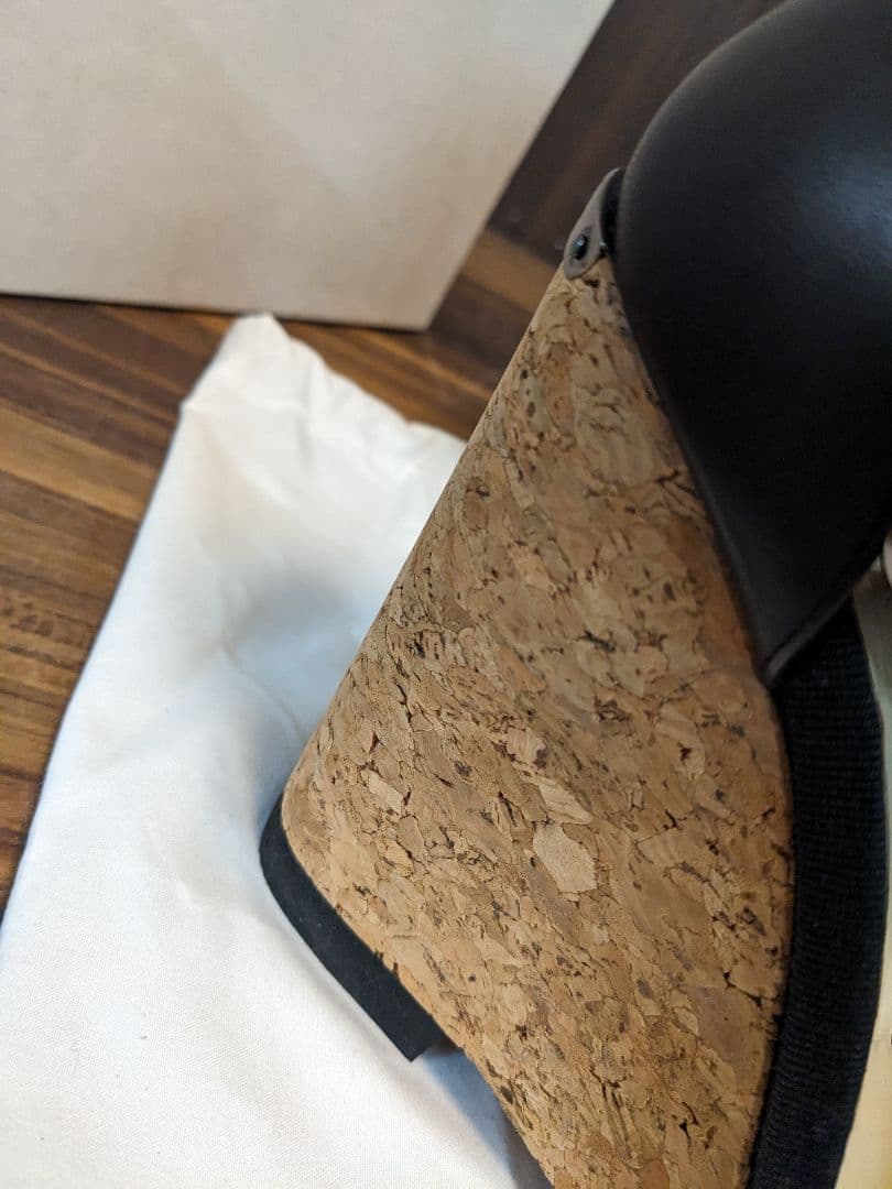 花*様 D1074　ジミーチュウ　ウェッジソール　ストラップ　調節可能　黒　ヘビ