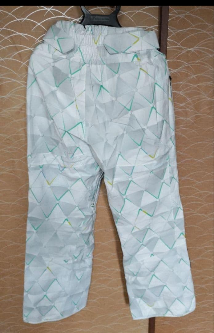 a 新品タグ付き Phenix フェニックス パンツ