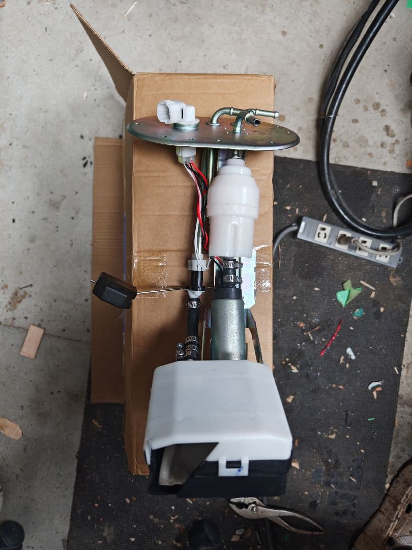 スバル車用旋回チャンバー付燃料ポンプ